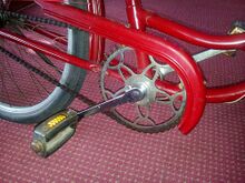 Detailansichten des Fahrrads: Getriebe und Kettenschutz...