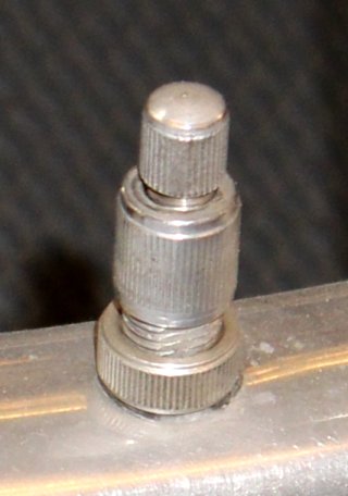 Datei:Ventil vollständig Diamant Sportrad 1961.jpg