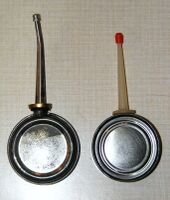 Ölkännchen - als Teil des Bordwerkzeugs Werkzeugtaschen beigelegt. Verwendet in den 50er und 60er Jahren.
