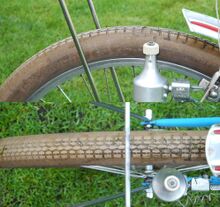 Tourenreifen beige Zeitraum: hier: 1981 Breite: 1.75 (47 mm) Für Laufradgröße: 20" Verwendung: Klappräder, Blitz Kinderräder Bemerkungen: Bisher nur für 20" bekannt.