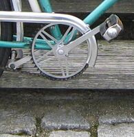 Zeitraum: 1962 - 1971/72 Verwendung: Tourensporträder von Diamant und Mifa Kettenblatt: 46 Zähne (1/8"), Stahl (verchromt) Kurbel: Kurbelarme mit rechteckigem Querschnitt, Stahl (verchromt) Verbindung: Nietverbindung Tretlager: ? Bemerkungen: -