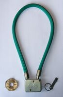 Seilschloss "Guri-S", hergestellt vom VEB Sirokko-Gerätewerk Neubrandenburg (Konsumgüterproduktion). Bekannte Farben: rot, grün, blau, gelb