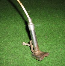 Seilzug-Stempelbremse Zeitraum: 195x bis 196x Verwendung: ? Material: Stahl (verchromt) Bemerkungen: