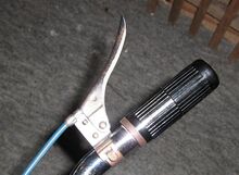 Bremsgriff für Seilzug-Stempelbremse Zeitraum: 195x bis 195x Verwendung: ? Material: Stahl Bemerkungen: