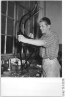 Linierung der Fahrradrahmen. (November 1953)