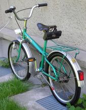 Abziehbild "Waren-Müritz" als individuelle Verzierung auf dem hinteren Schutzblech.