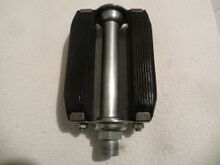 Fertig verschraubt, sind die Pedale wieder voll einsatzfähig.