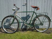 Dieses grün lackierte Modell 35 102 ist Baujahr 1964 und befindet sich mit Ausnahme des Dynamos im Originalzustand.