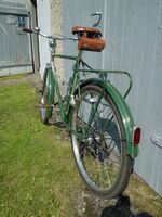 Der Gepäckträger besitzt noch die sogenannte Schwedenform, die nur bis Anfang 1964 verwendet wurde.