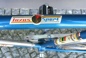 ================================================ Abziehbild auf dem Oberrohr.