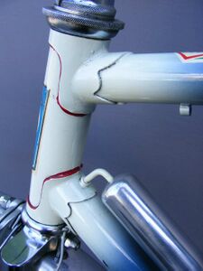 ================================================] Ab etwa Mitte der 60er Jahre ließ die Verarbeitungsqualität, v. a. bei den Muffen, stark nach.