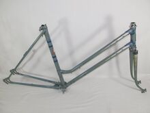 Rahmen ohne konstruktive Ähnlichkeiten zu den DDR-Rahmen