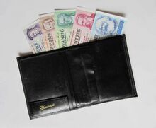 Portemonnaie mit Diamant-Prägung, das an verdiente Mitarbeiter vergeben wurde. Jahr der Herstellung unbekannt.