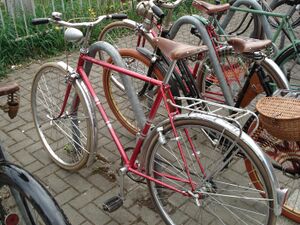 Modell 108 von 1955/56, mit Metalleffektlackierung