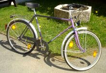 Das Modell 35 105 in seiner letzten Ausführung von 1991, hier als "Topas" bezeichnet. Nunmehr mit neu gestaltetem Dekor und zahlreichen Veränderungen der Ausstattung versehen.