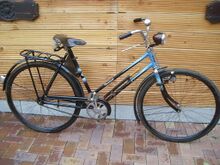 Diamant Modell ED, Baujahr 1953 Mit vereinfachtem Strahlenkopfdekor.