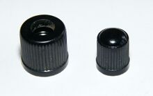 Überwurfmutter und Staubkappe Zeitraum: vermtl. 40er bis 60er Jahre (bis mind. 1968) Hersteller: vrmtl. Hermann Römmler & Schuman oHG Material: Duroplast Bemerkungen: