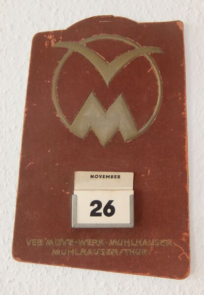 Datei:Ewiger Kalender VEB Möve Mühlhausen um 1960.JPG