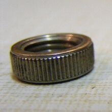 Felgenmutter Zeitraum: 50er/60er Jahre Hersteller: ?? Material: Messing, vernickelt Bemerkungen: