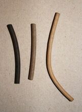 Gummischlauch für einfache Dunlop-Ventile ohne Rückschlagkugel. Wurde oft in Flickzeug-Schachteln mitgeführt.