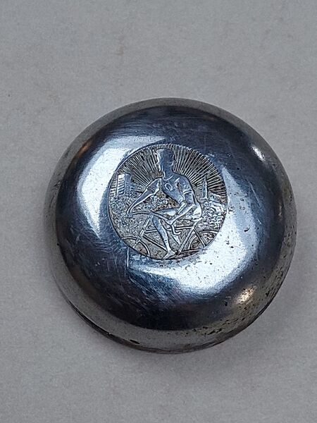 Datei:Klingeldeckel.jpg
