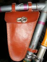 Rahmentasche aus Kunstleder, etwa 1957 bis Anfang 1960er Jahre.