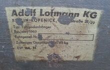 Typenschild (Abziehbild) des vorstehenden Anhängers von 1969.