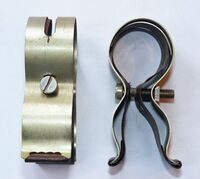 Chromatierter Halter, Typ Schelle. Etwa 1970er/1980er Jahre.