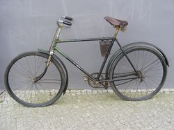 Möve Modell 184 im Fundzustand. Torpedo-Nabe von 1945, Baujahr des Rades etwa 1947/1948.