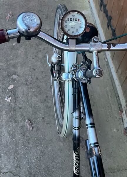 Datei:Möve Modell 100 von 1955 schwarz Bild5.jpeg