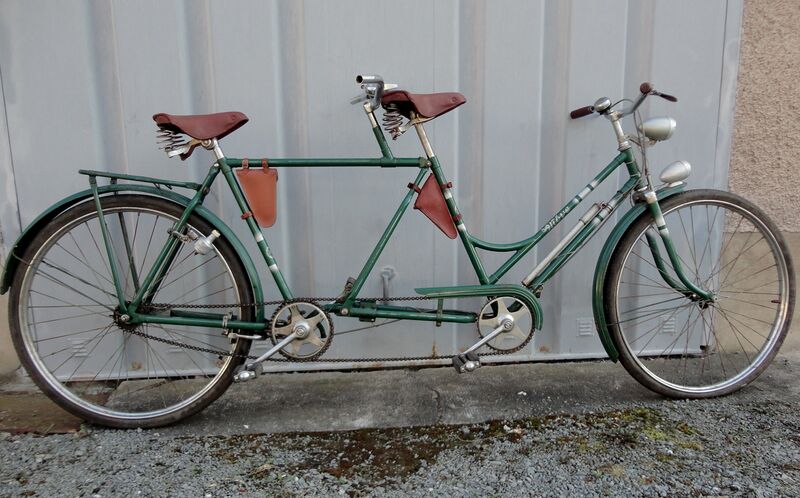 Datei:Möve Tandem mutmaßlich Modell 250 von 1960 Bild1.JPG
