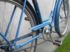 Rahmen 38805035 (1978) noch mit grauen Stahlfelgen.