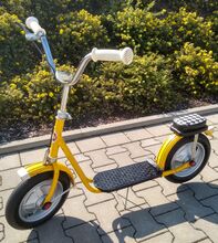 Ein MW Tretroller aus den 1980er Jahren.