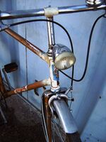 Fraglich ist, weshalb die bei Mifa produzierten Sporträder anfangs noch mit Diamant-Dekor versehen wurden.