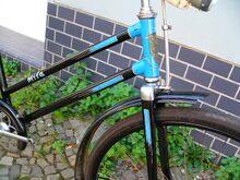 Detailansicht des Streifen-Dekors.