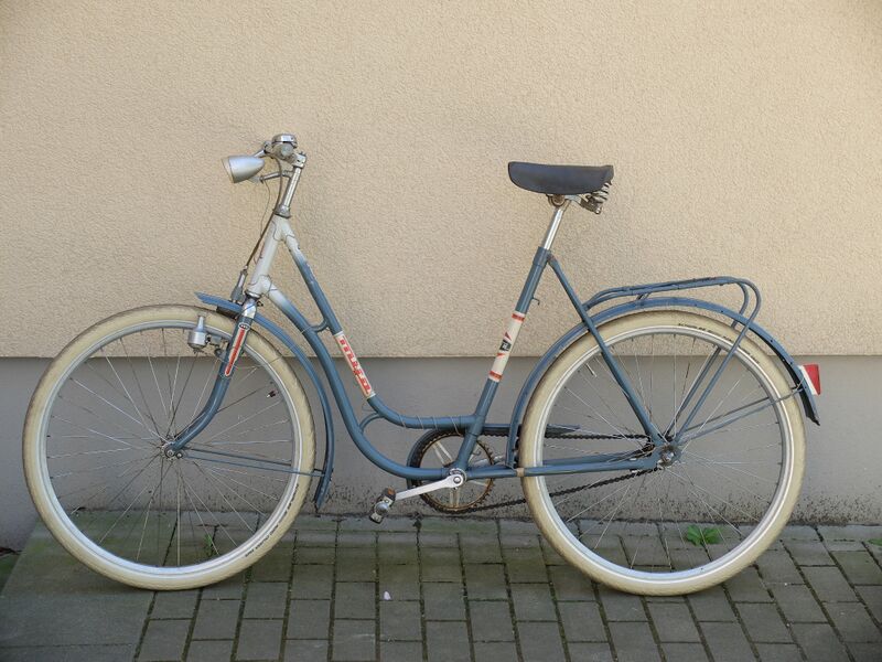 Datei:Mifa 154 von 1971 blaugrau Bild1.JPG