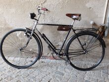 Die Gabel vorn wurde nachlackiert.