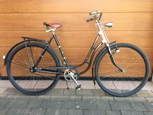 Ein 28"-Mifa-Damentourenrad von 1967, das auf dem Modell 152 basiert und unter dem Markenname "Brillant" vermutlich in der BRD vertrieben wurde.