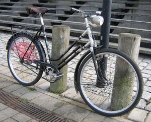 Referenz-Fahrrad (?) [============================================= Mifa Sportrad (26") in Damenausführung, Baujahr 1954