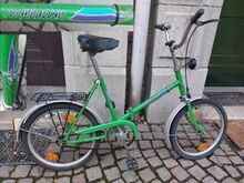 Offenkundig sind auch in den 1980ern noch Klappräder exportiert worden, hier ein Modell 903 von 1982/83 unter dem Markenname Manhattan.