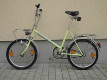 Ein Minirad von Anfang 1990. Bis auf den hinteren Reifen im Originalzustand.