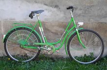 Mifa Modell 159 (1979) Hierbei handelt es sich um eines der ersten einfarbig lackierten Exemplare (Nr. 4.164.639). Der Rahmen 4.163.109 war noch zweifarbig lackiert, besaß aber ebenfalls schon das abgebildete Dekor.