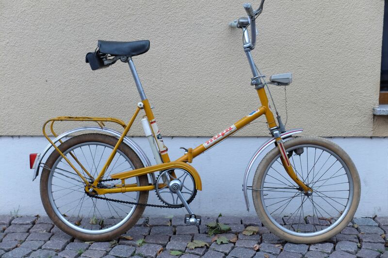 Datei:Mifa Modell 901 von 1975 saharabraun Bild1.JPG