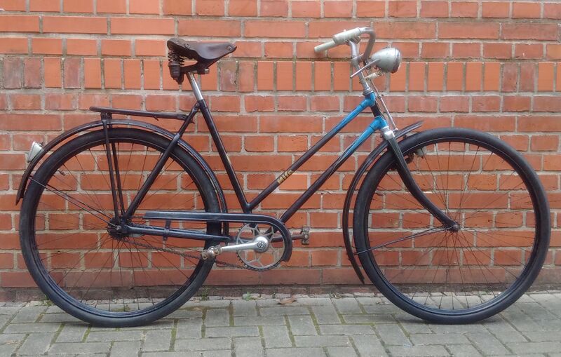 Datei:Mifa S 16 1951 mit Strahlenkopf.jpg