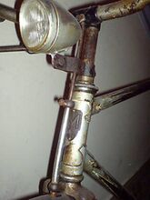 Modellvariante mit Strahlenkopf. Lenker mit schwarzer Kunststoffmuffe.