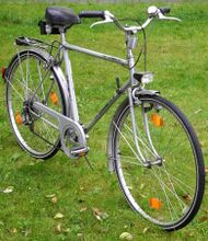 Ein Mifa-Sportrad von 1985, das als "Schneider deLuxe" in der BRD verkauft wurde. Interessant ist das Rücklicht Typ 8507-10 in Exportausführung.