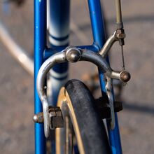 Optima-Seitenzugbremse Zeitraum: 1955 bis 1957 Verwendung: Diamant Modell 167 und Sporträder Material: Aluminium Bemerkungen: schlanke Ausführung (für Hinterrad)