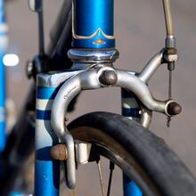 Optima-Seitenzugbremse Zeitraum: 1955 bis 1957 Verwendung: Diamant Modell 167 und Sporträder Material: Aluminium Bemerkungen: breitere Ausführung (für Vorderrad)