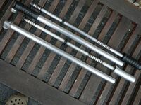 Hersteller:? Logo S im Quadrat; Baujahr: Ende 1980(?); verbaut an: aus Zubehörhandel; Material: Alu (blank), Kunststoff (schwarz) Aufbauvergleich