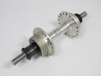 einteilige Rennradnabe (alte Ausführung) Zeitraum: 1956 - 196? Verwendung: Diamant Rennräder und Luxus-Sporträder Material: Aluminium Befestigung: Flügelmuttern oder Schnellspanner Bemerkungen: einfache Staubabdichtung der Lager (schwarz brünierte Staubschutzringe)